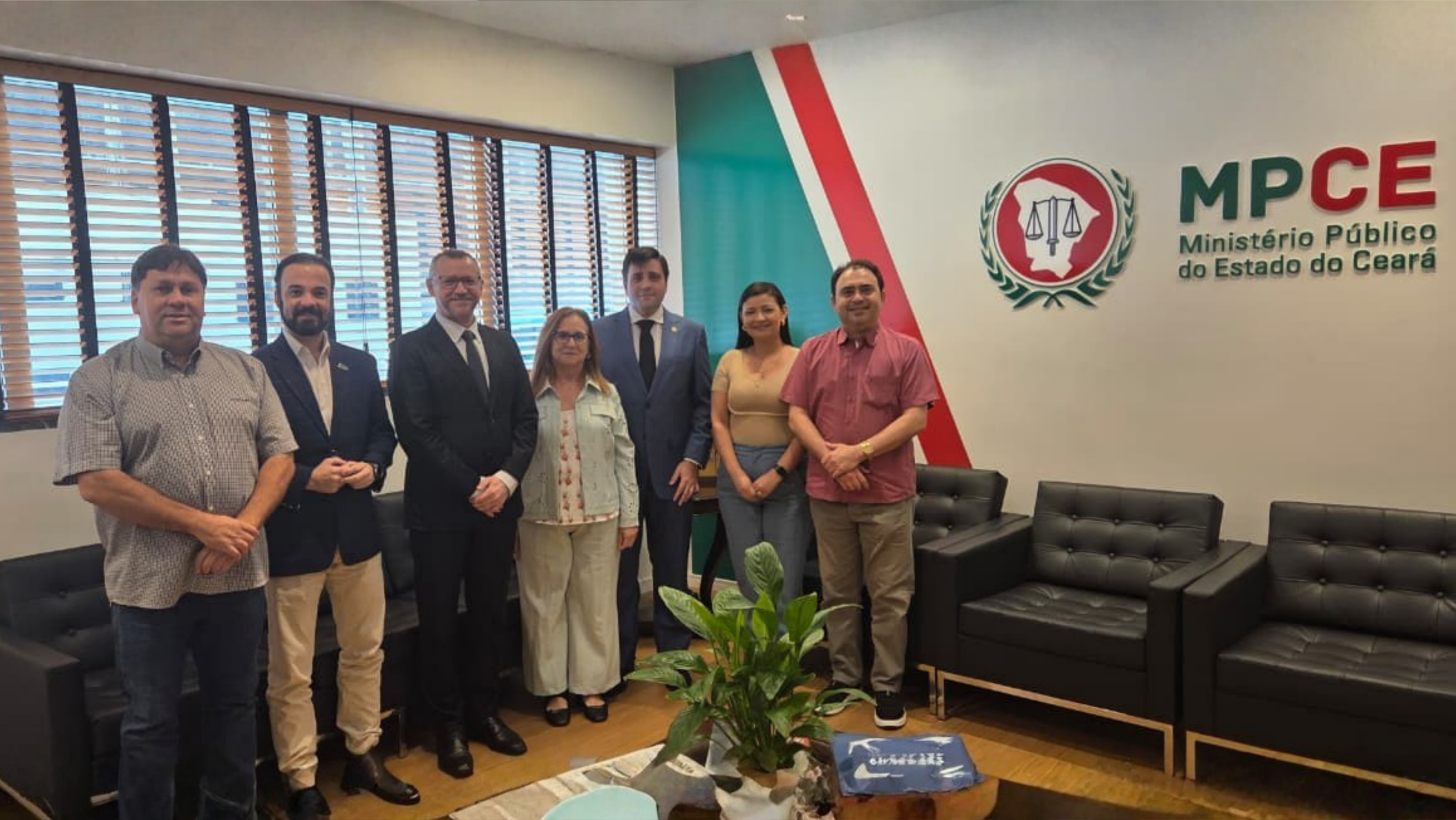 Agace participa de reunião institucional com a RNCP na Procuradoria Geral de Justiça  do Ceará