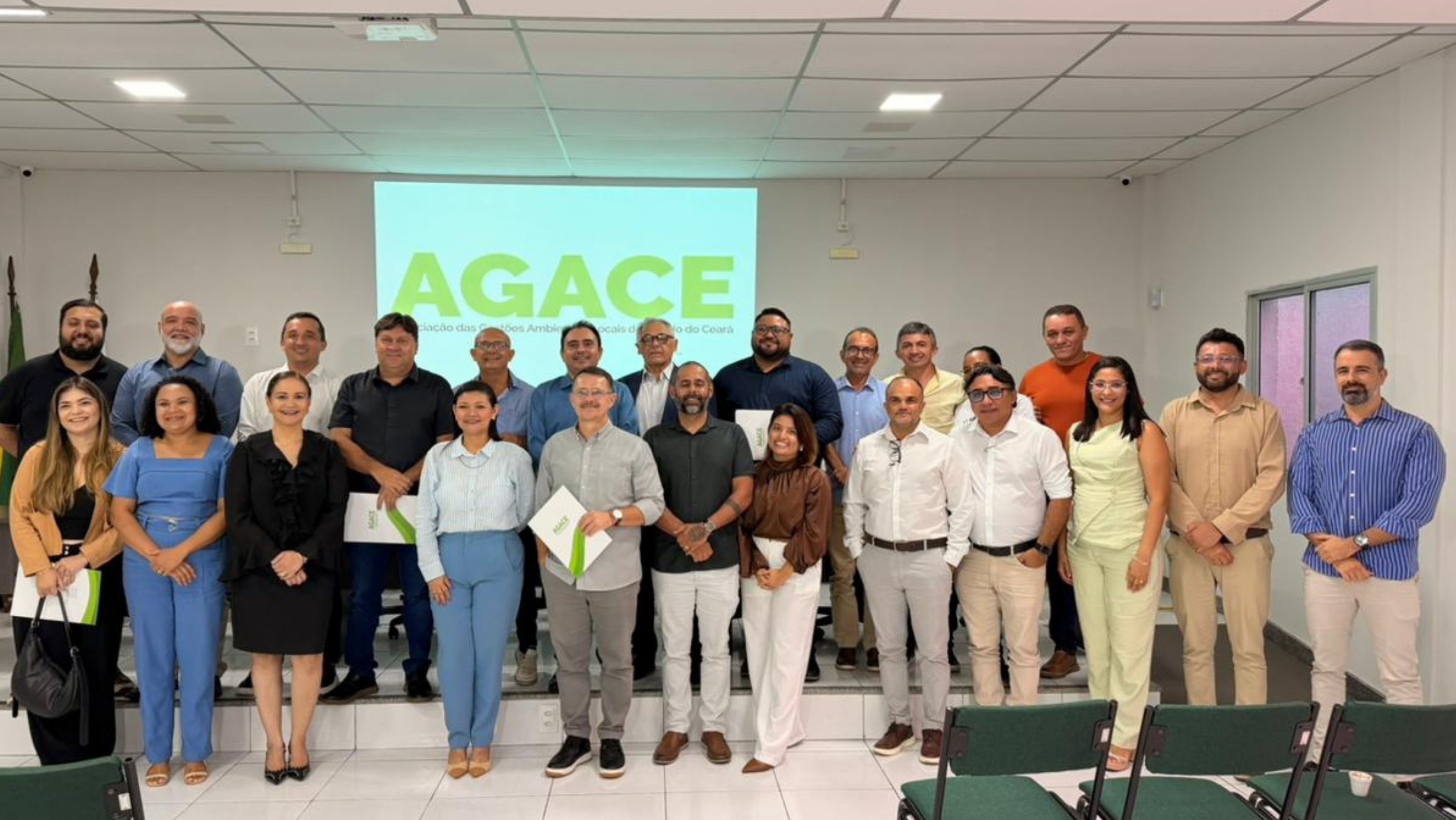 5ª ASSEMBLEIA DA AGACE CONSOLIDA ARTICULAÇÃO ENTRE  CONSÓRCIOS E ELEGE NOVA DIRETORIA PARA O BIÊNIO 2026/2027